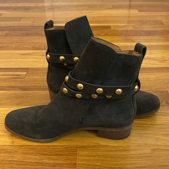 See By Chloe Women’s Gray Ankle Boots With Gold Buckle Size 37.5/7.5 - Picture 6 of 9